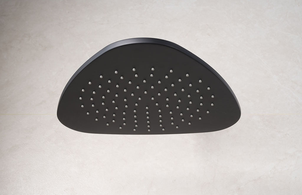 Triangular shower head 902952 