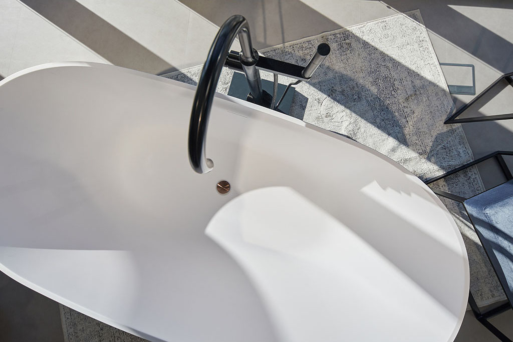 Freestanding bathtub 903255 