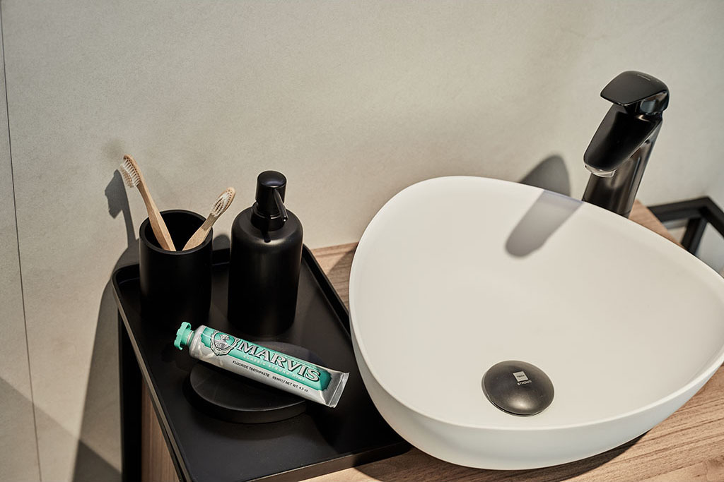 Lavabo sobre encimera triangular 903321 