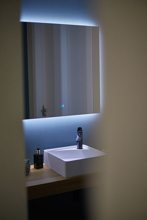 Backlit led mirror 895963 