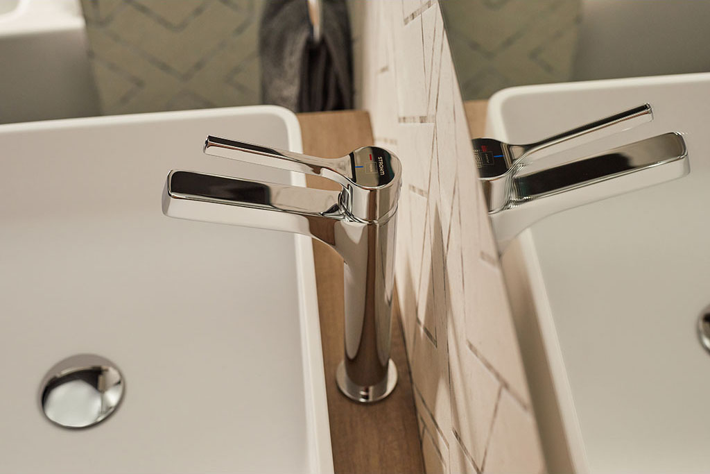 Xl washbasin mixer 901371 
