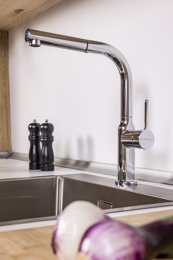 High spout kitchen mixer 906852 