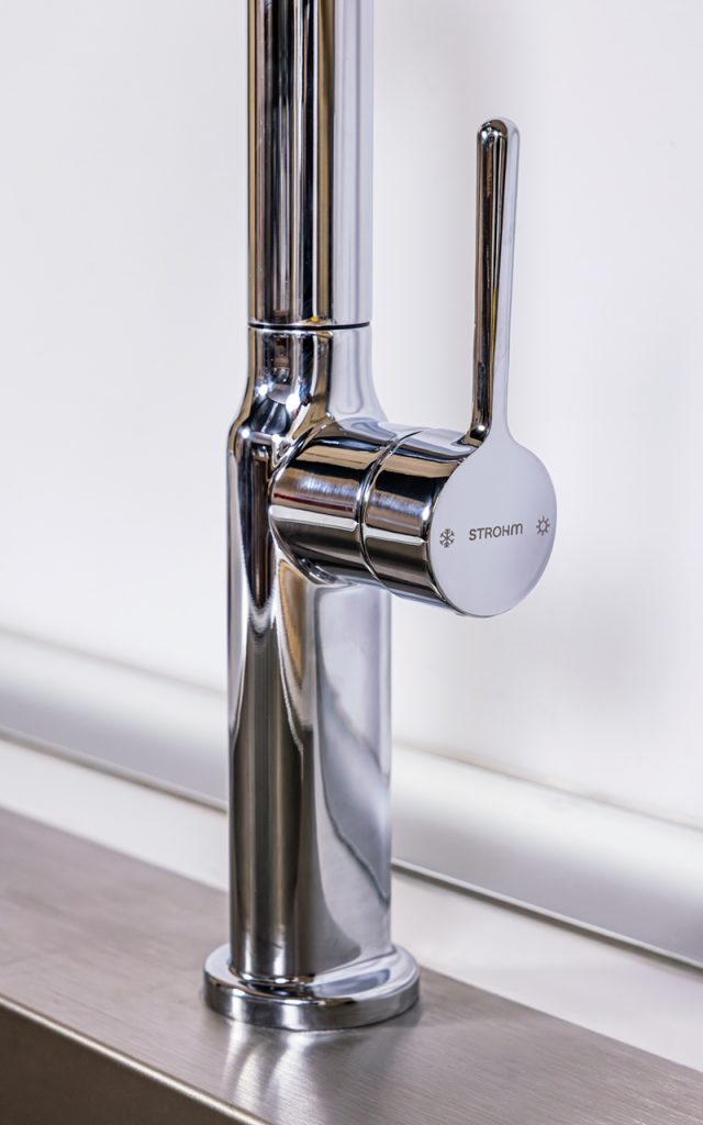 High spout kitchen mixer 906882 