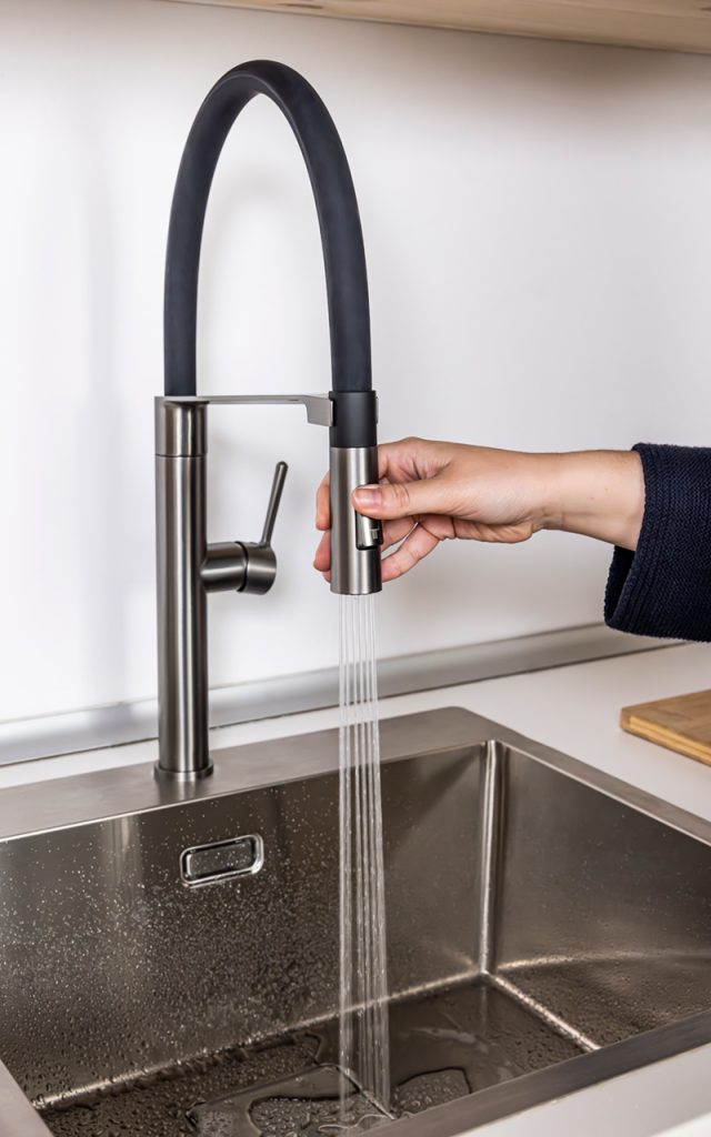 High spout kitchen mixer 906906 